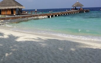 Maldives, North Male Atoll, Taj Coral Reef beach