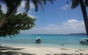 Palau, Ngeruktabel island, Ngeremdiu beach