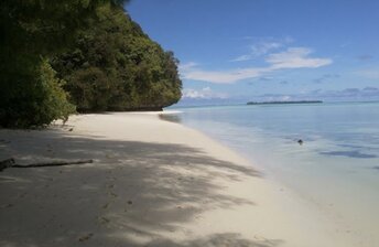 Palau, Uncle Island, beach